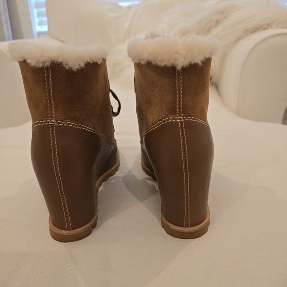 UGG Alasdair Shearling Wedge Boots Size 8 Brown Suede & Leather - Picture 6 of 9